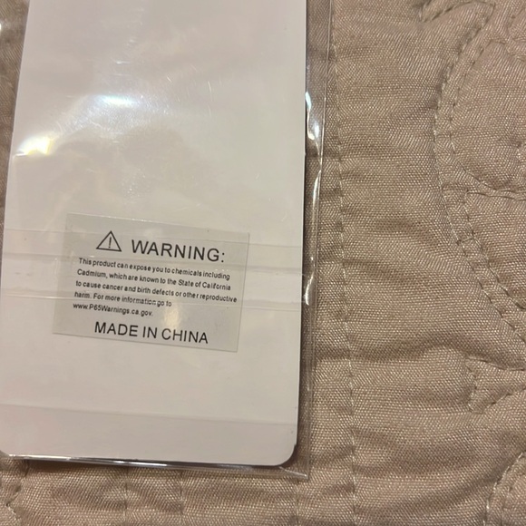 Gold and Pink Cherry Keychain - Picture 2 of 3